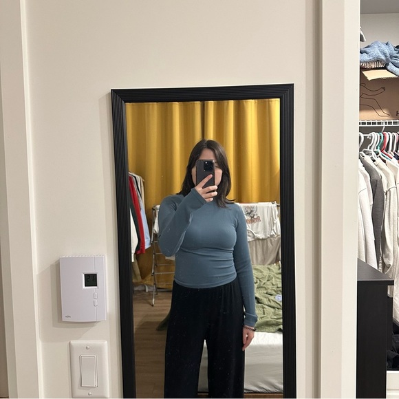 ZARA | Women's Xsmall Blue Ribbed Long Sleeve Top with open back - Picture 6 of 7